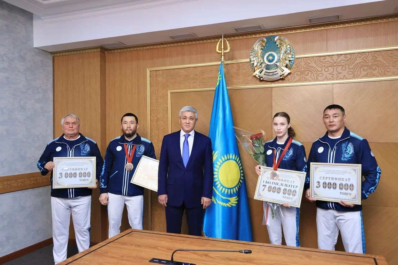 Ермағанбет Бөлекпаев Парижде өткен Паралимпиаданың қола жүлдегерлерін құттықтады