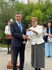 Абай облысының бес мұғалімі «Ыбырай Алтынсарин» төсбелгісімен марапатталды