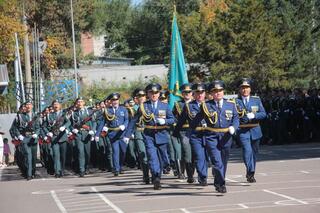 Алматыда әскери жоғары оқу орнының курсанттары Отанға адал болуға ант берді