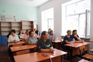 Шығыс Қазақстан облысының әкімі Өскемен қаласындағы № 2 мектепке барып қайтты